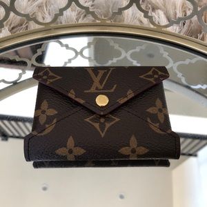 🌟SOLD🌟BNIB Louis Vuitton Small Kirigami Envelope